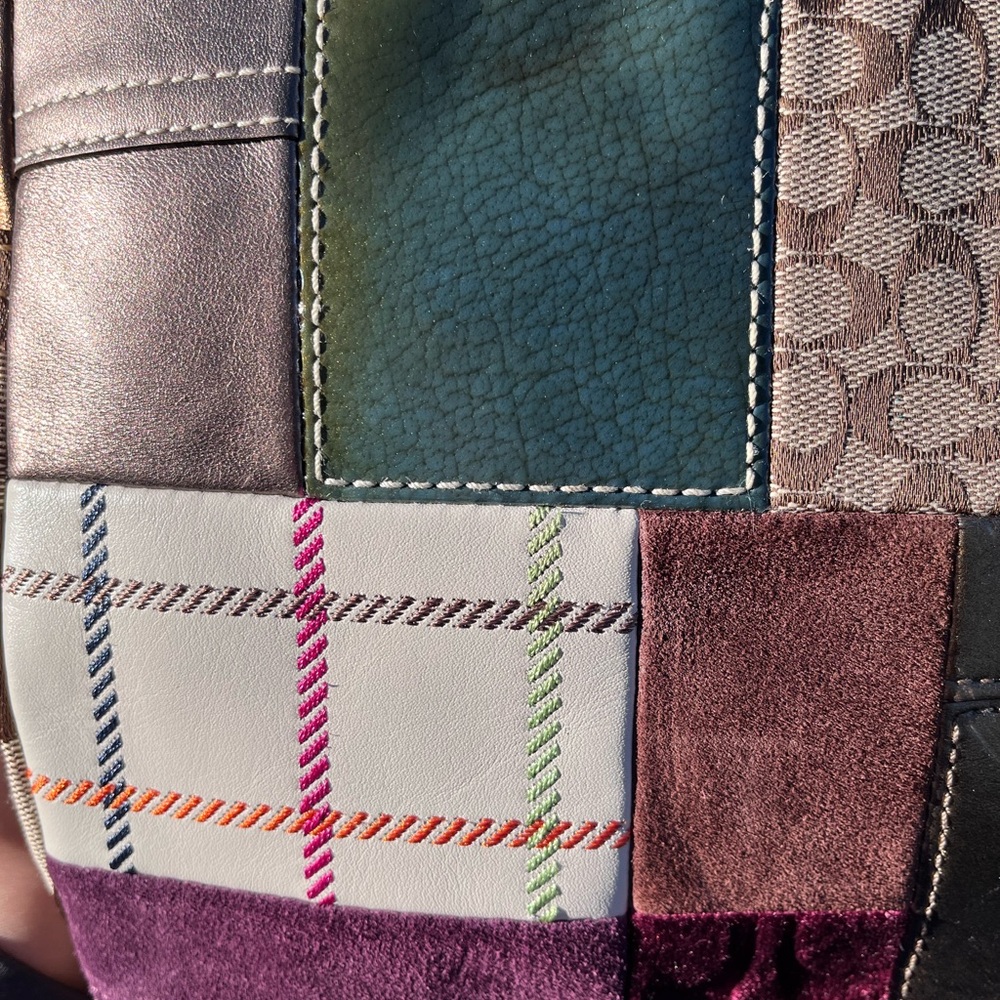 Authentic Vintage Coach Holiday Patchwork Gallery… - image 5